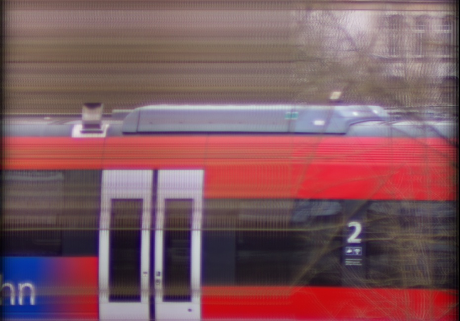 There should be a train photo here :'(