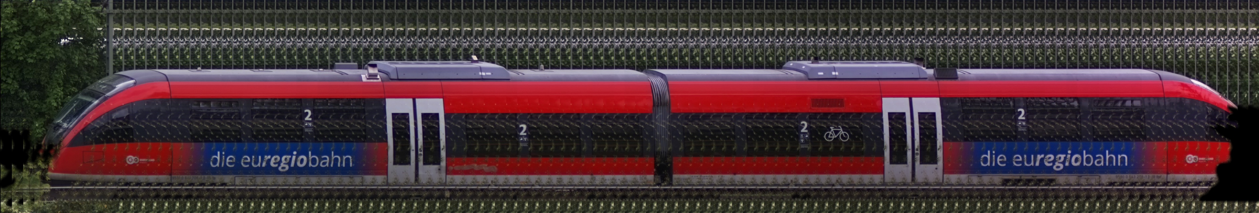 There should be a train photo here :'(