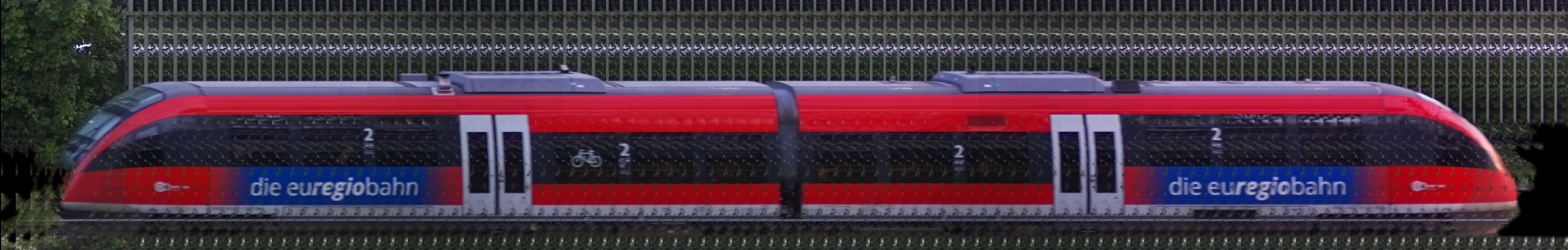 There should be a train photo here :'(