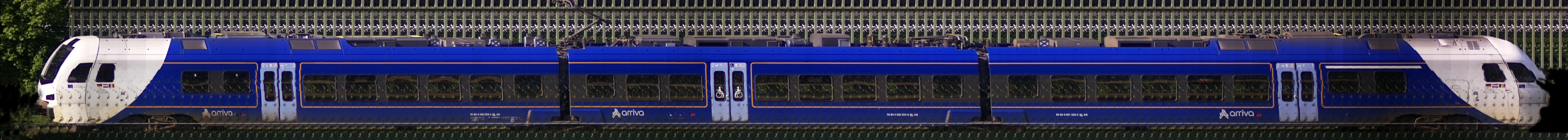 There should be a train photo here :'(