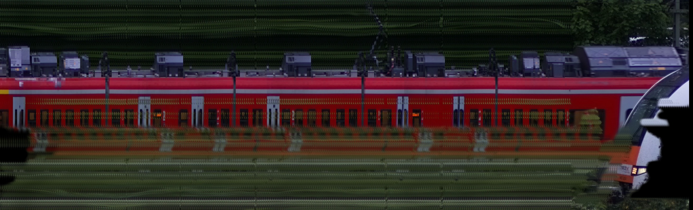 There should be a train photo here :'(