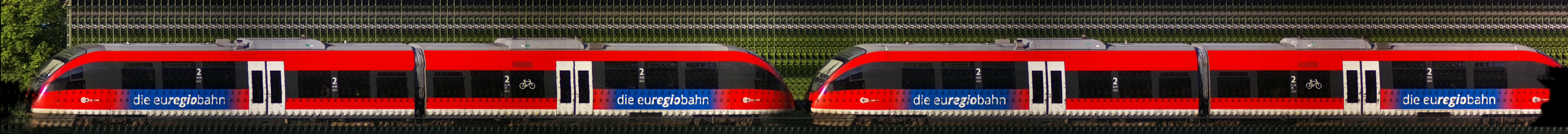 There should be a train photo here :'(