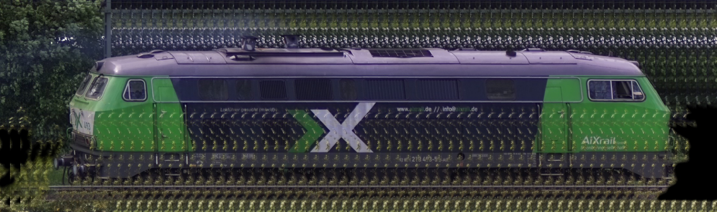 There should be a train photo here :'(