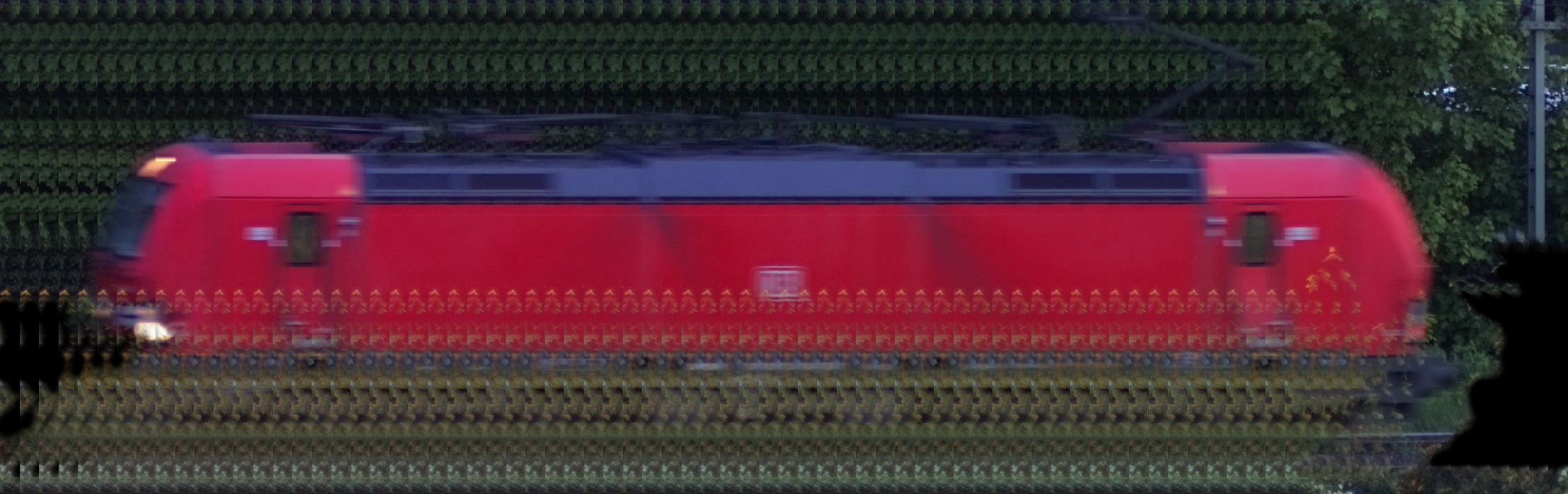 There should be a train photo here :'(