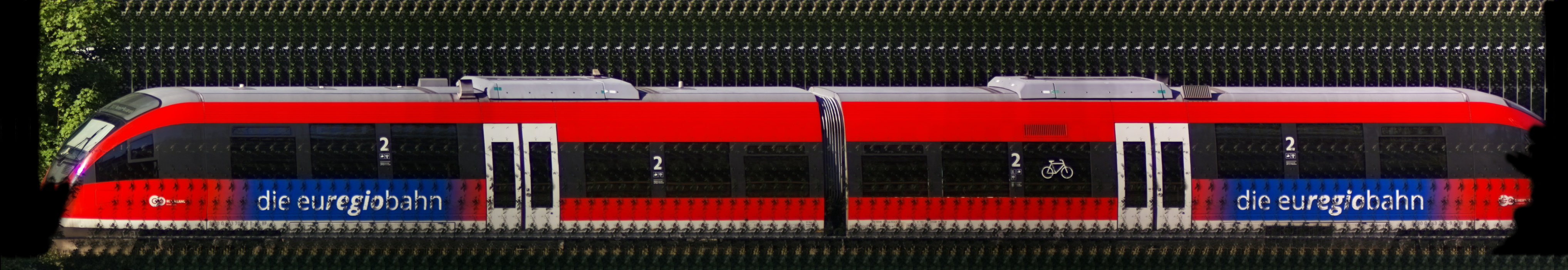 There should be a train photo here :'(