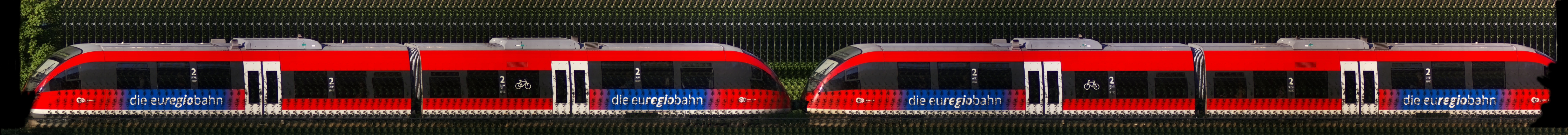 There should be a train photo here :'(