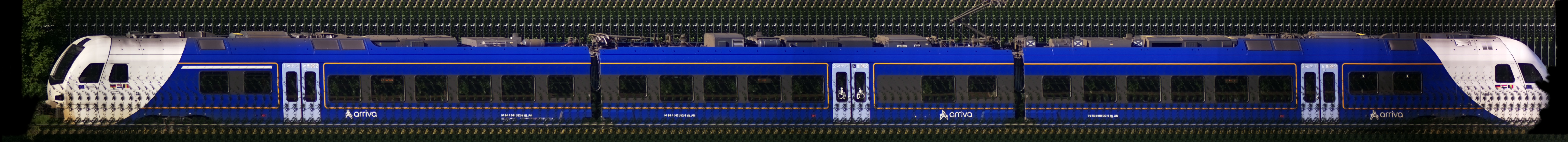 There should be a train photo here :'(