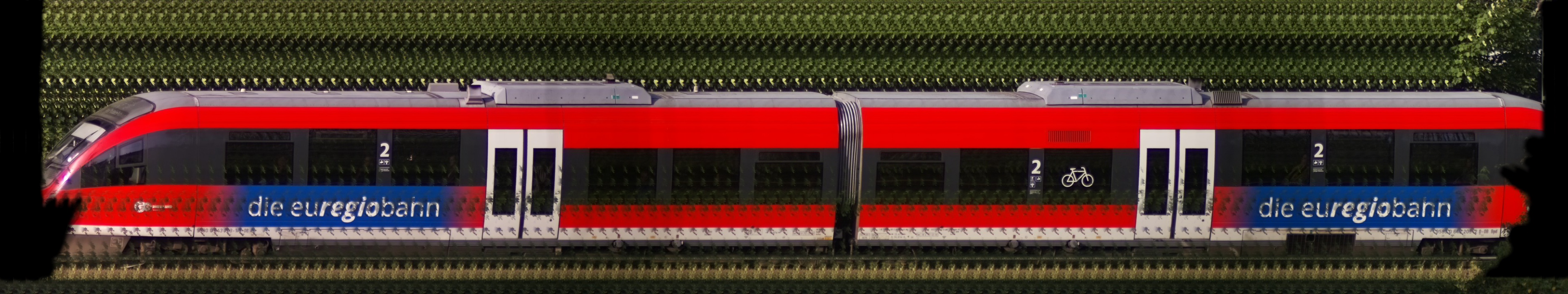 There should be a train photo here :'(