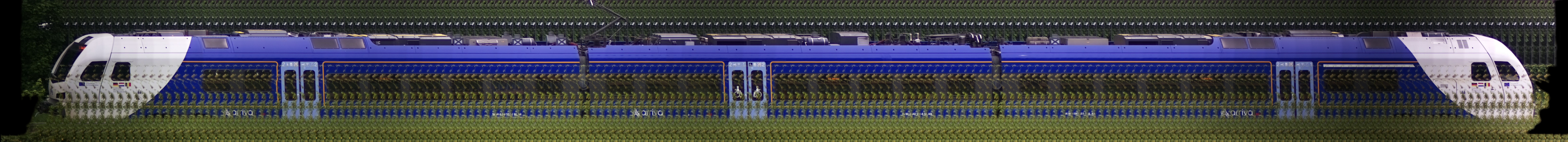 There should be a train photo here :'(