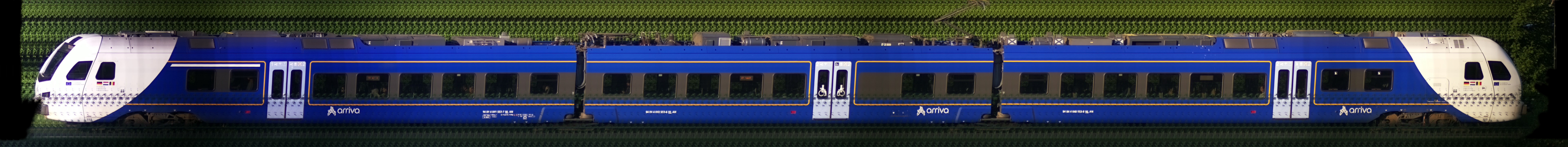 There should be a train photo here :'(