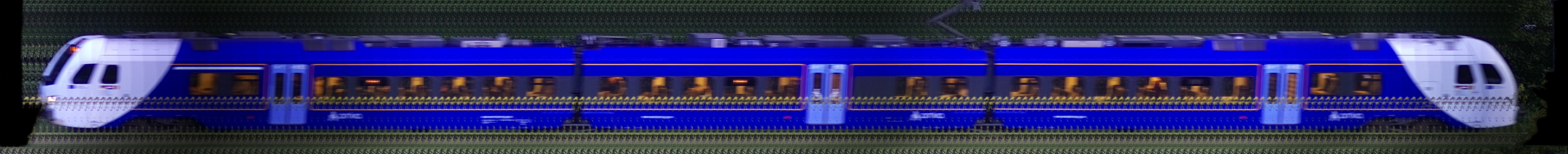 There should be a train photo here :'(