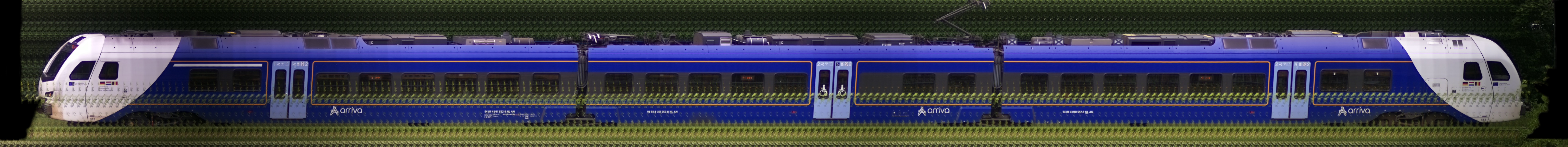 There should be a train photo here :'(