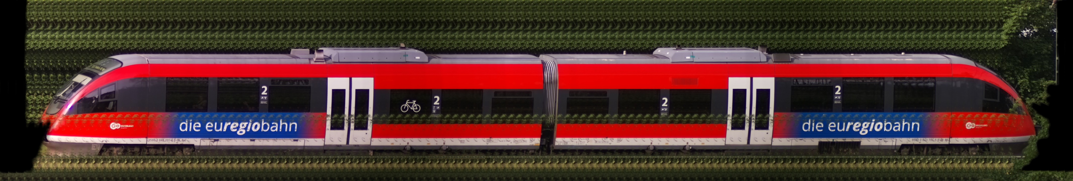 There should be a train photo here :'(