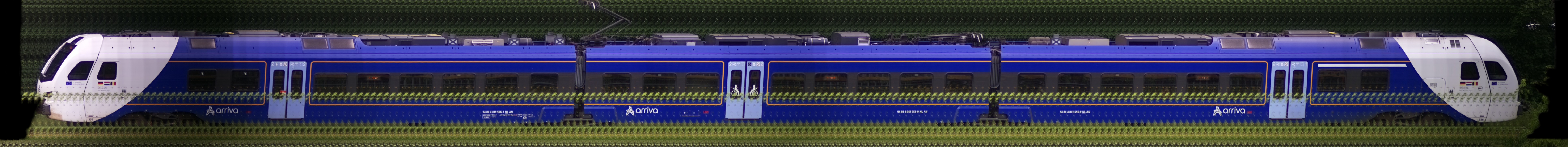 There should be a train photo here :'(