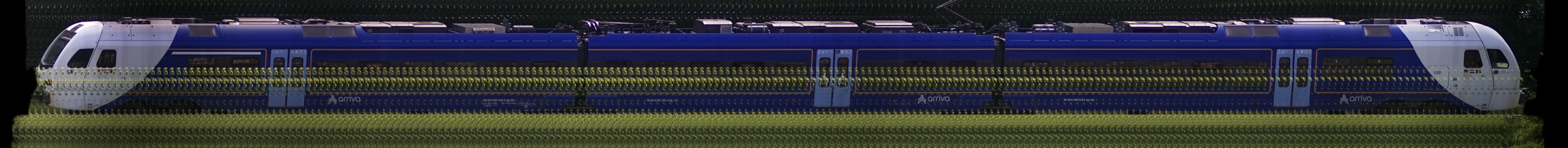 There should be a train photo here :'(
