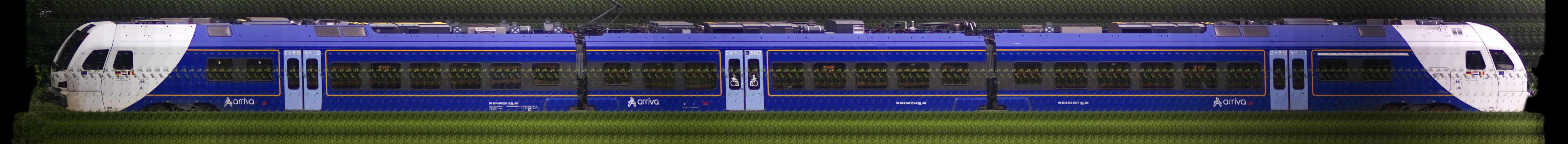 There should be a train photo here :'(