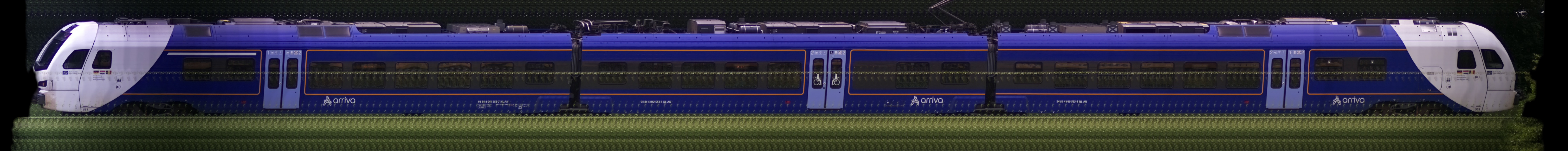 There should be a train photo here :'(