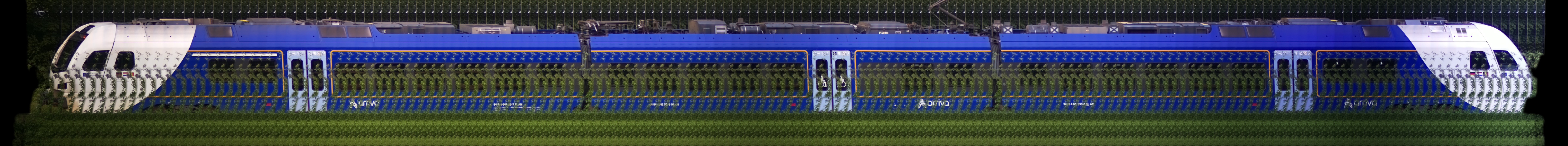 There should be a train photo here :'(