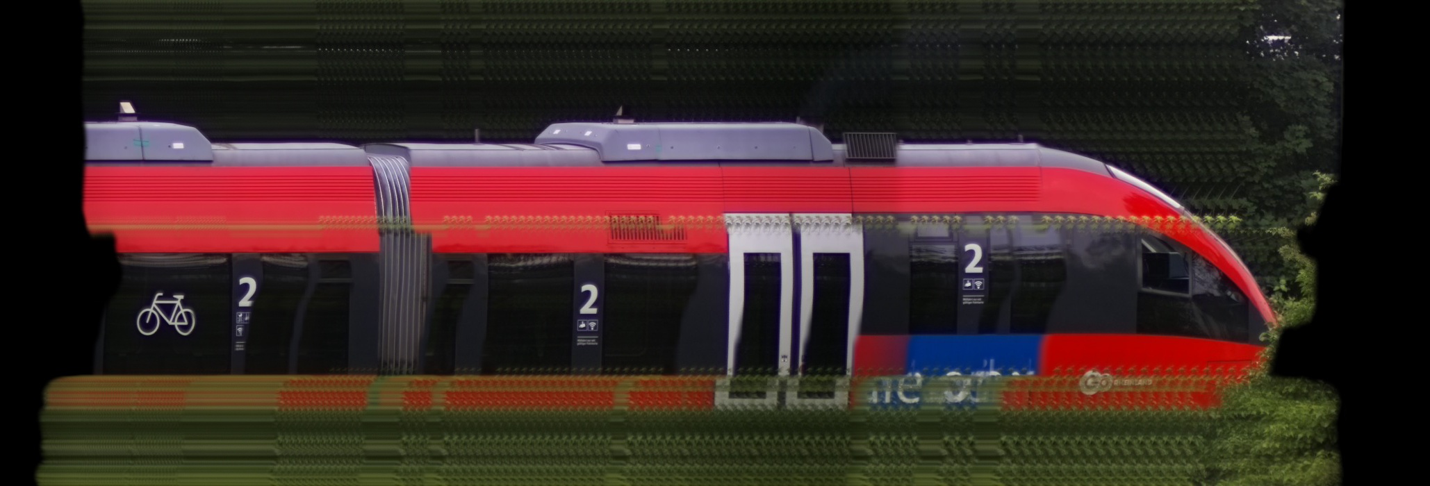 There should be a train photo here :'(