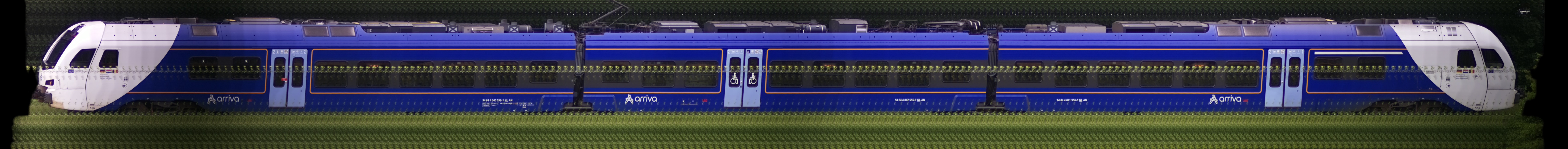 There should be a train photo here :'(