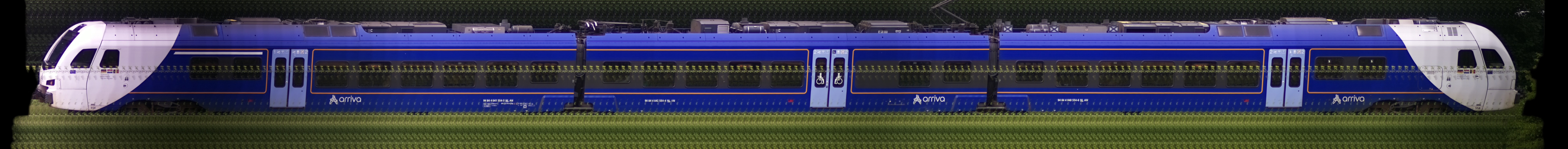 There should be a train photo here :'(