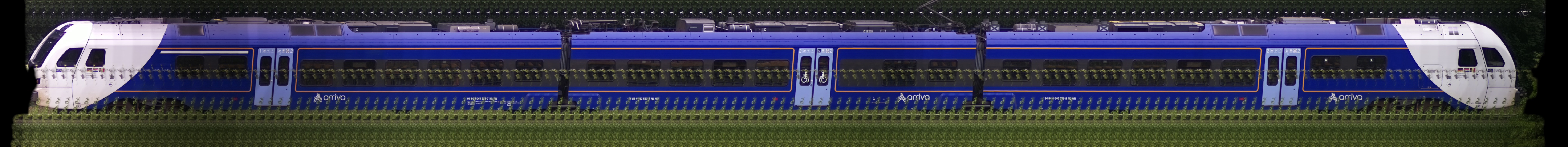 There should be a train photo here :'(