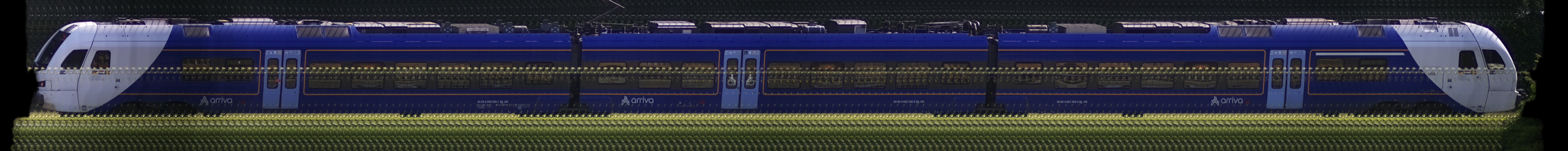 There should be a train photo here :'(