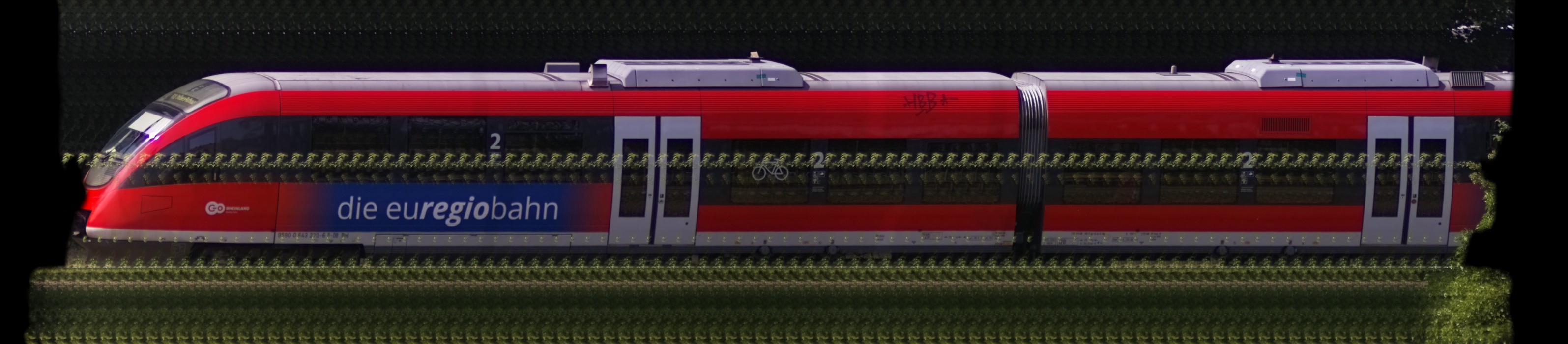 There should be a train photo here :'(