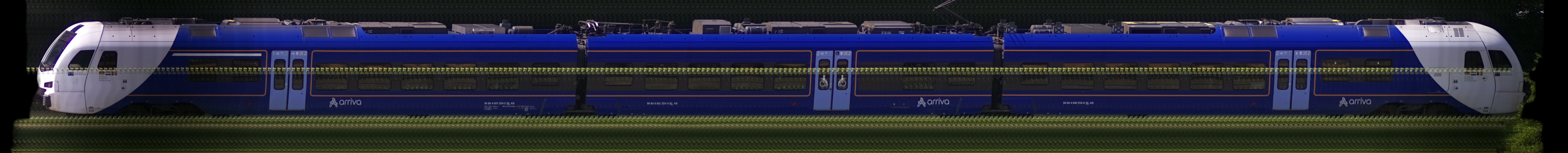There should be a train photo here :'(