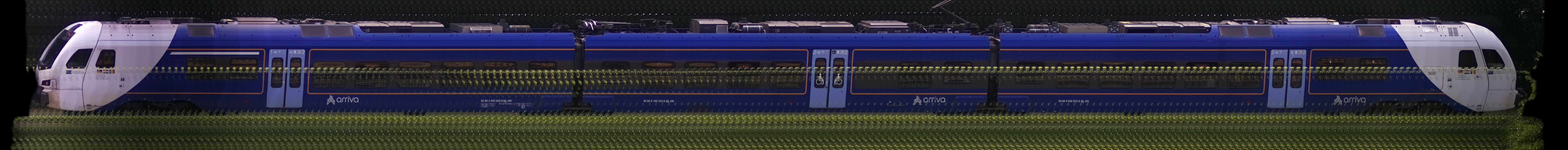 There should be a train photo here :'(