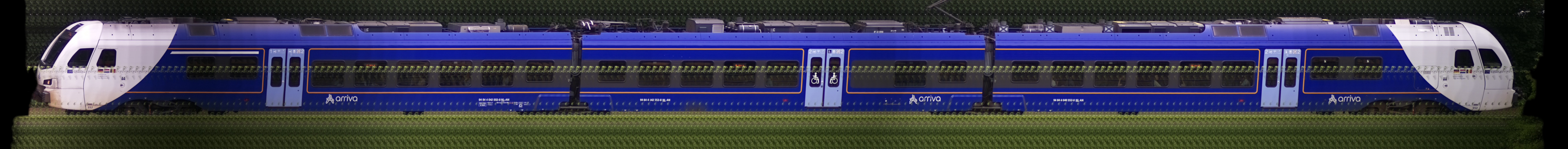There should be a train photo here :'(