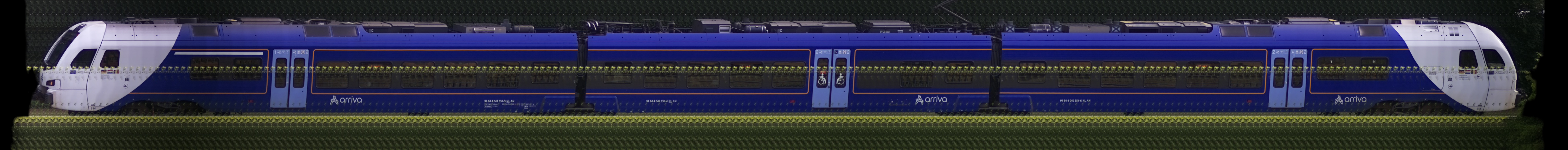 There should be a train photo here :'(