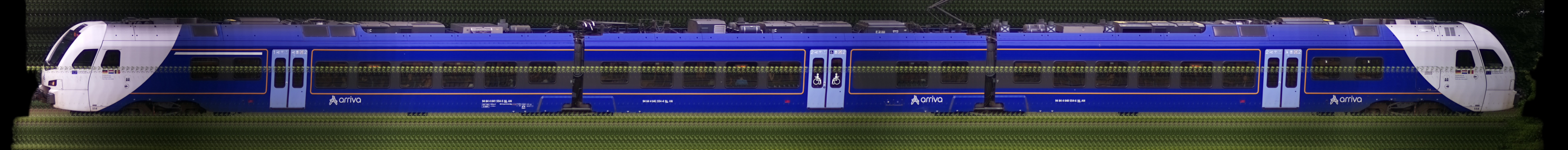 There should be a train photo here :'(