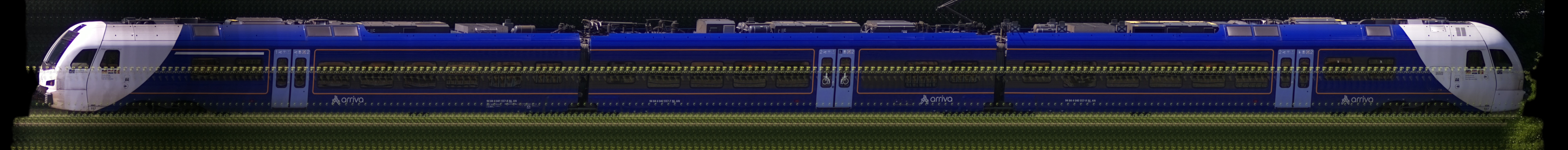 There should be a train photo here :'(