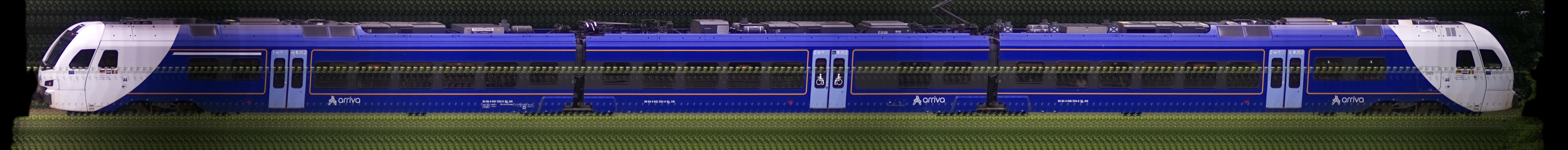 There should be a train photo here :'(