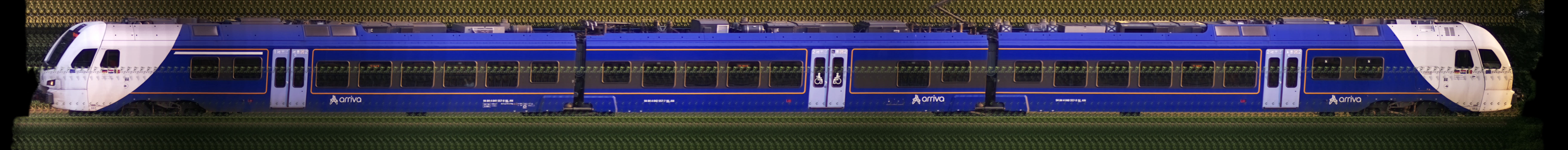 There should be a train photo here :'(
