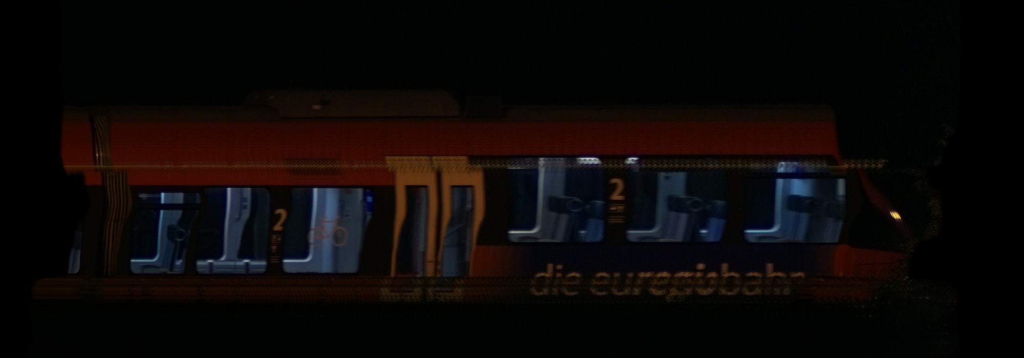 There should be a train photo here :'(