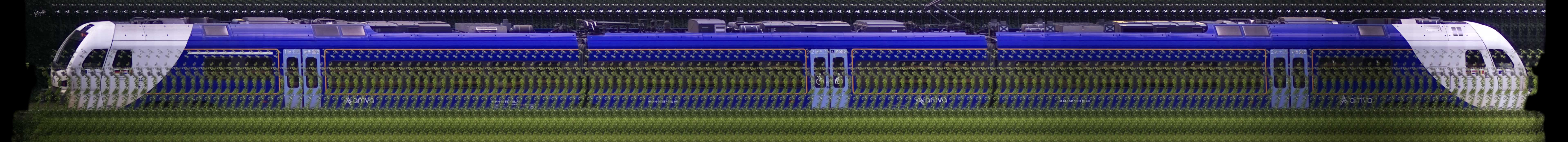 There should be a train photo here :'(