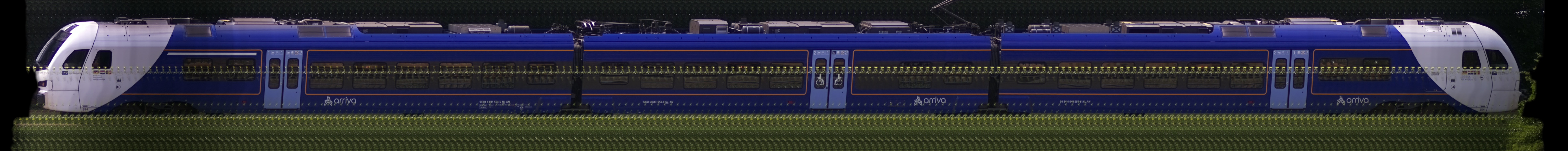 There should be a train photo here :'(