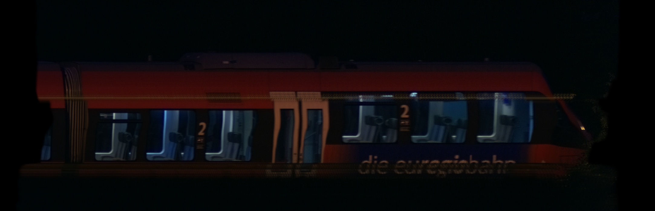There should be a train photo here :'(
