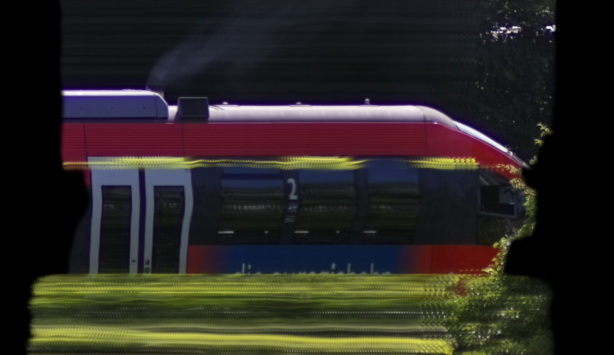 There should be a train photo here :'(