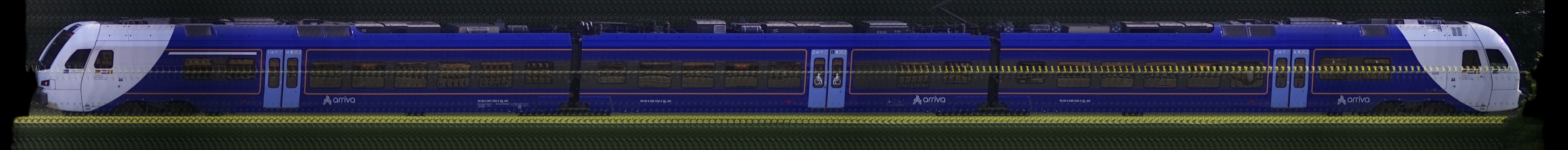 There should be a train photo here :'(