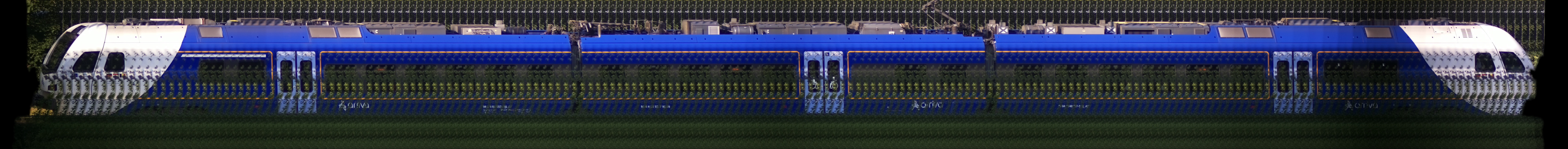 There should be a train photo here :'(