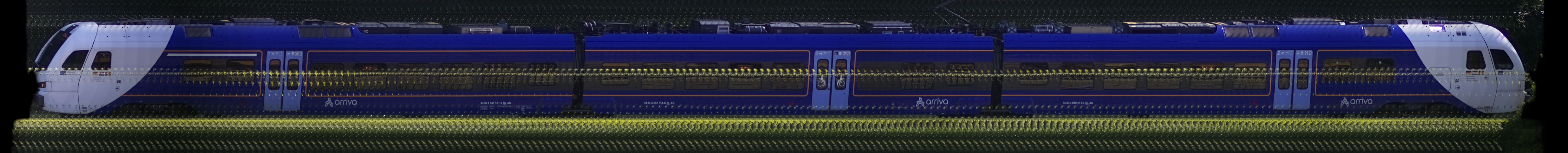 There should be a train photo here :'(