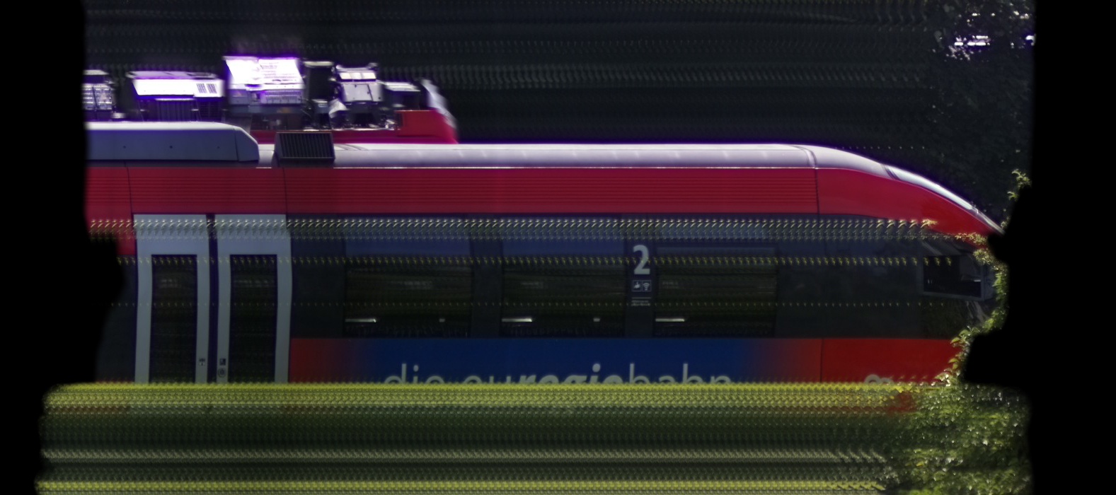 There should be a train photo here :'(