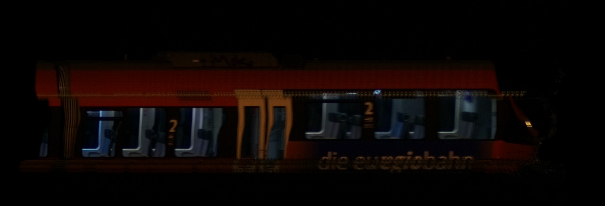 There should be a train photo here :'(