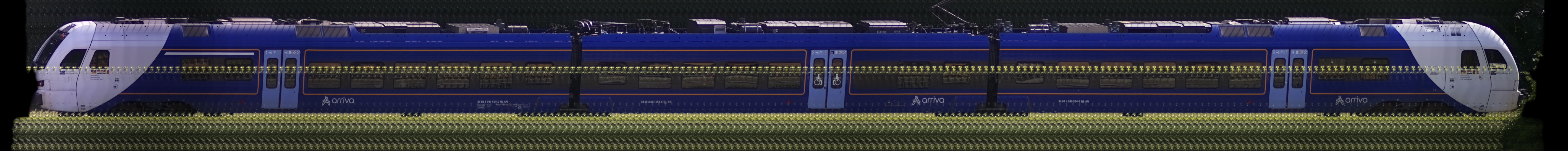There should be a train photo here :'(