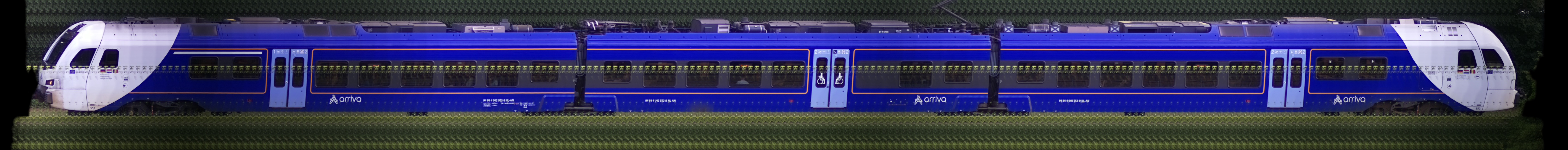 There should be a train photo here :'(