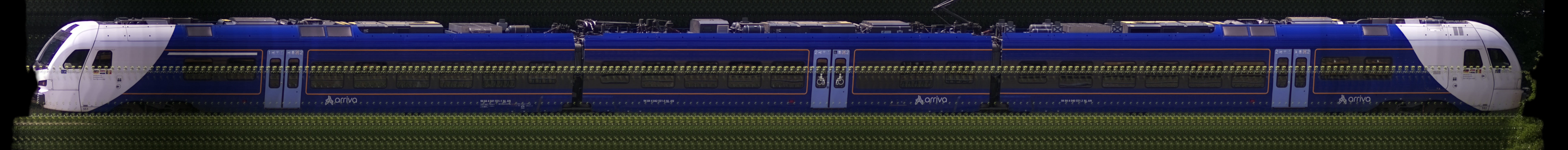 There should be a train photo here :'(