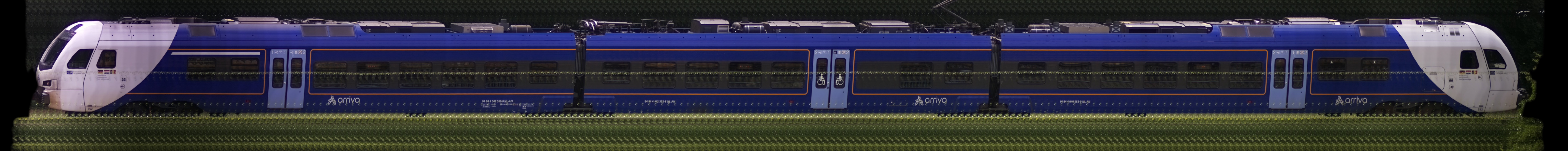 There should be a train photo here :'(